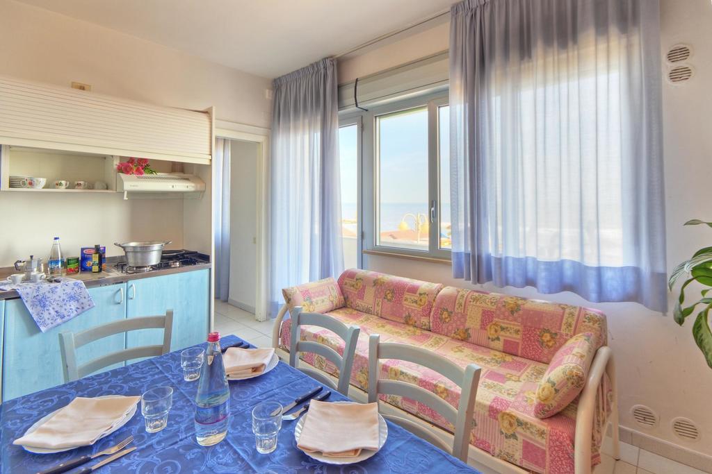 Bianchi Hotel & Residence Porto Recanati Exteriör bild